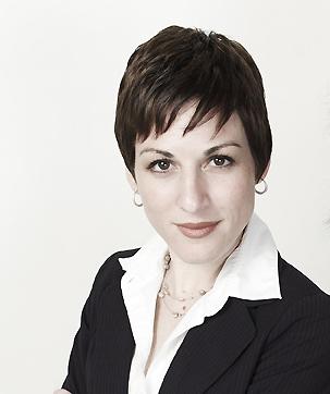 AMI Headshot by Innes Law Firm, P.L.