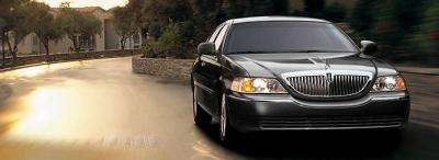 towncar_ext-2-400-600-100 by Fredericksburg Limousine