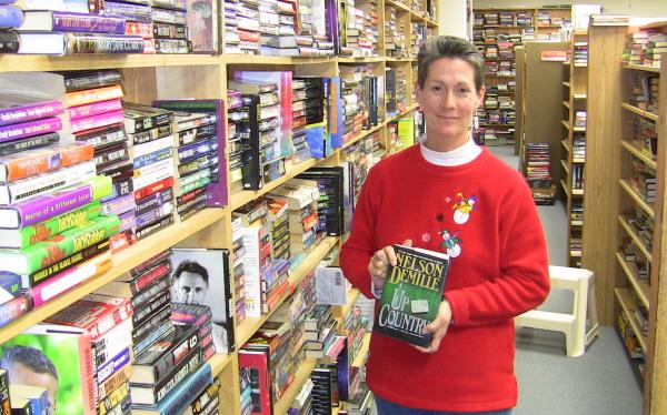 Main Street Books Reedsburg WI 53959 6084157323