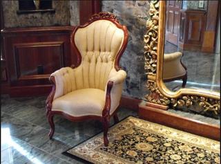 Ravic Upholstery & Refinish, Inc