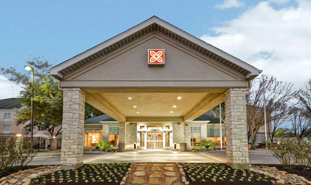 Exterior by Hilton Garden Inn Austin/Round Rock