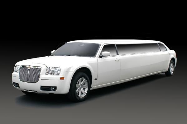 chrysler300mint by Denver Airport Limos