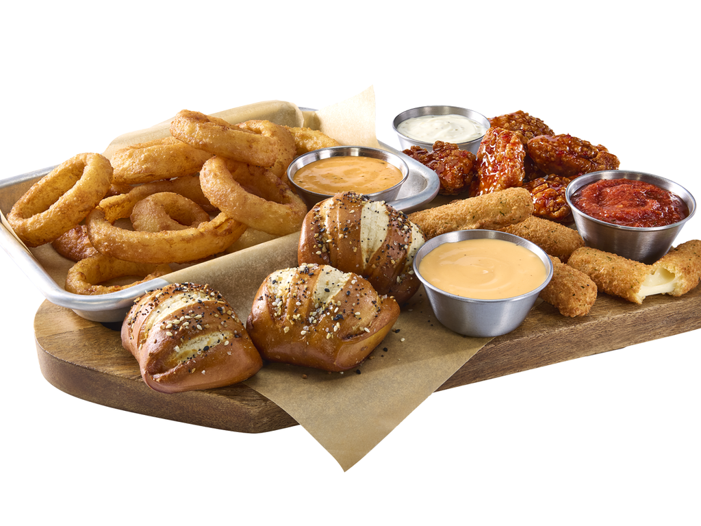 Buffalo Wild Wings Ultimate Sampler by Buffalo Wild Wings
