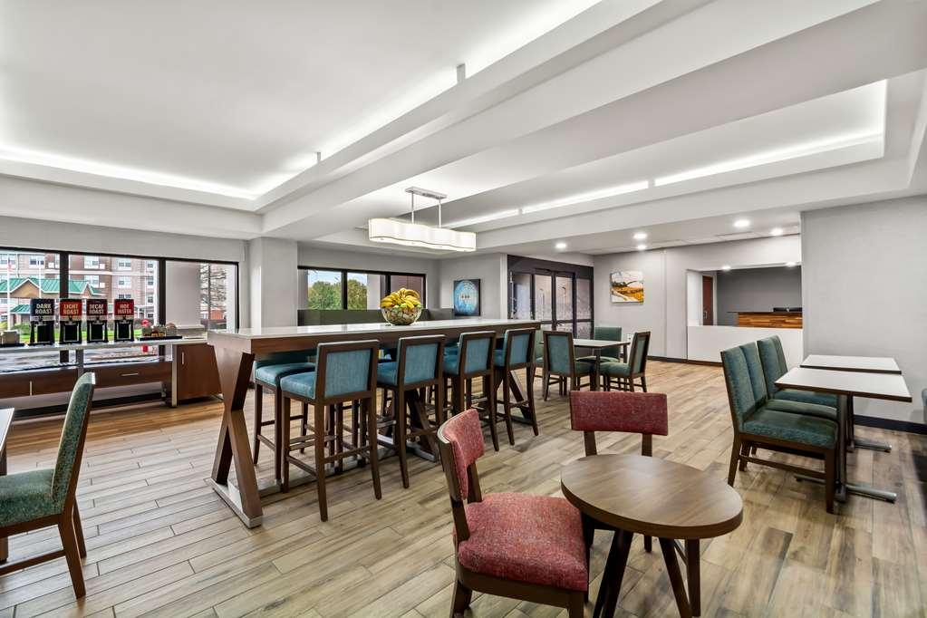 Breakfast Area by Hampton Inn Lexington/Georgetown