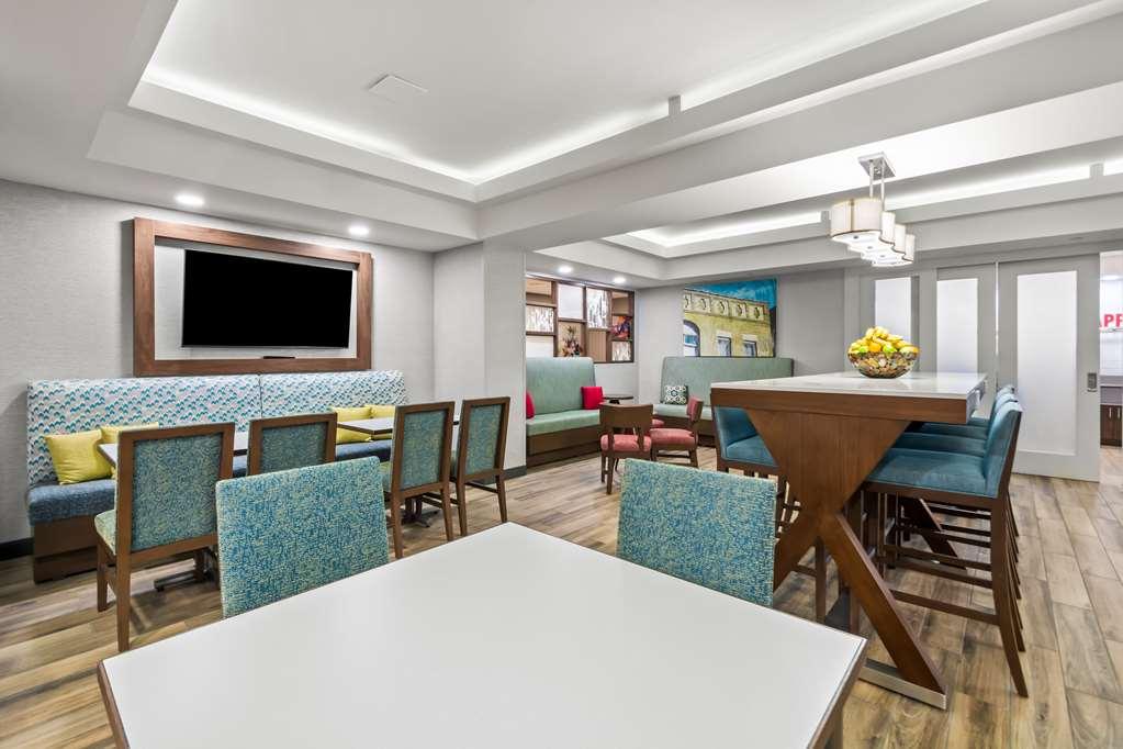 Lobby by Hampton Inn Lexington/Georgetown