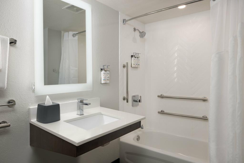  by Holiday Inn & Suites Orlando SW - Celebration Area by IHG