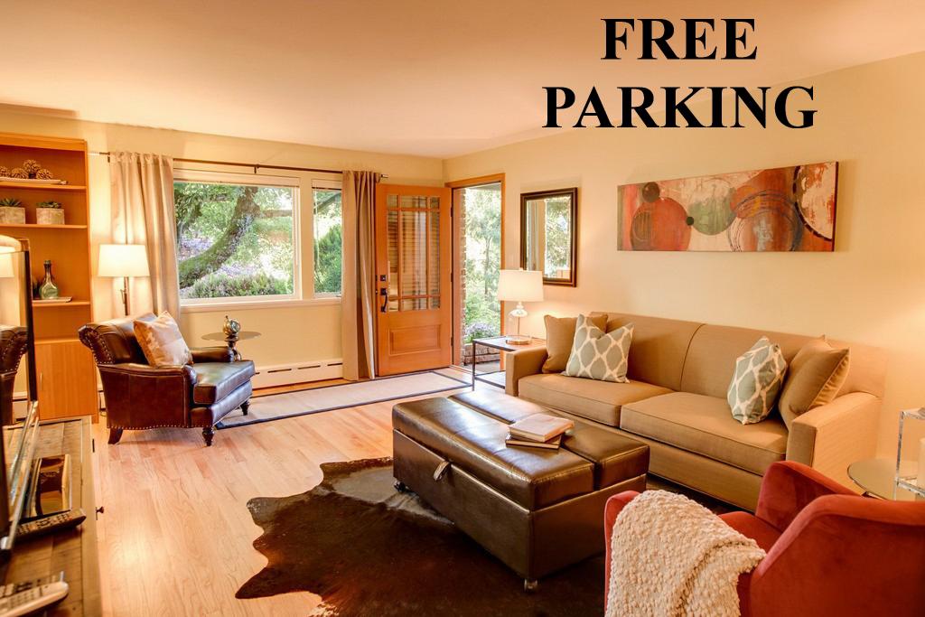  by SEATTLE LUXURY SUITES VACATION CONDO HOME RENTALS
