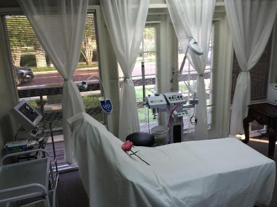 fcail-skin-care-room by Lakeside Massage & Spa