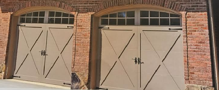 denver garage door repair by Villas Garage Door Aurora