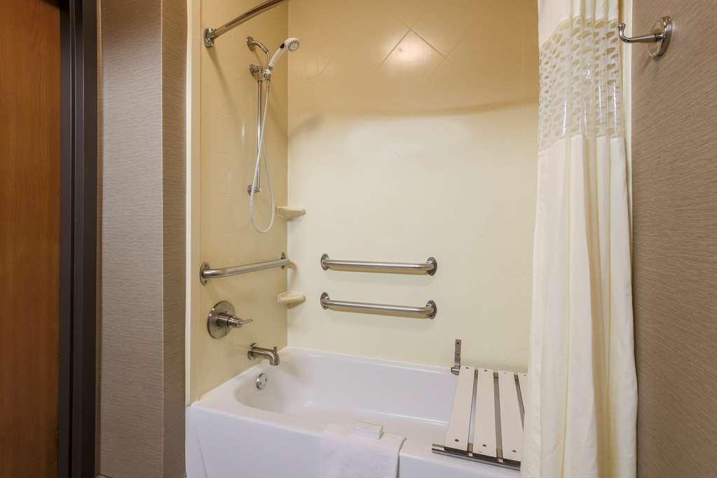 Guest room bath by Hampton Inn Lexington South-Keeneland/Airport