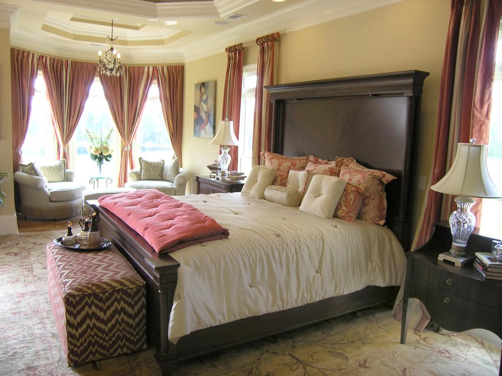  by Laura Wucher Real Estate Team