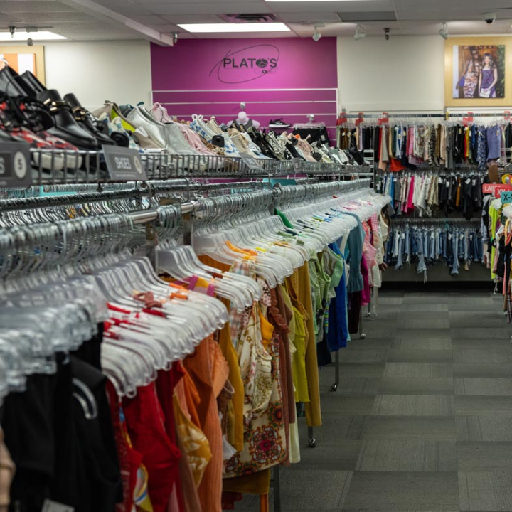  by Plato's Closet