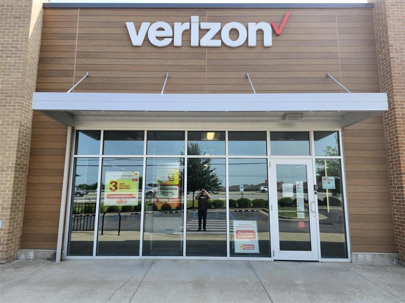  by Verizon - CLOSED