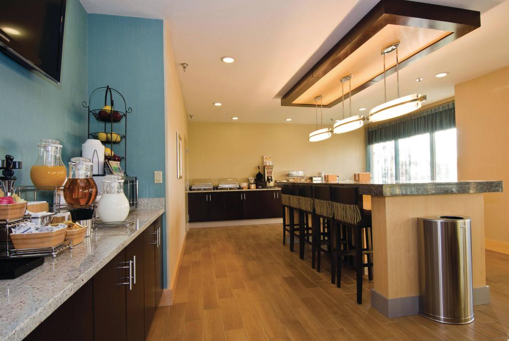  by La Quinta Inn & Suites by Wyndham Orlando IDrive Theme Parks