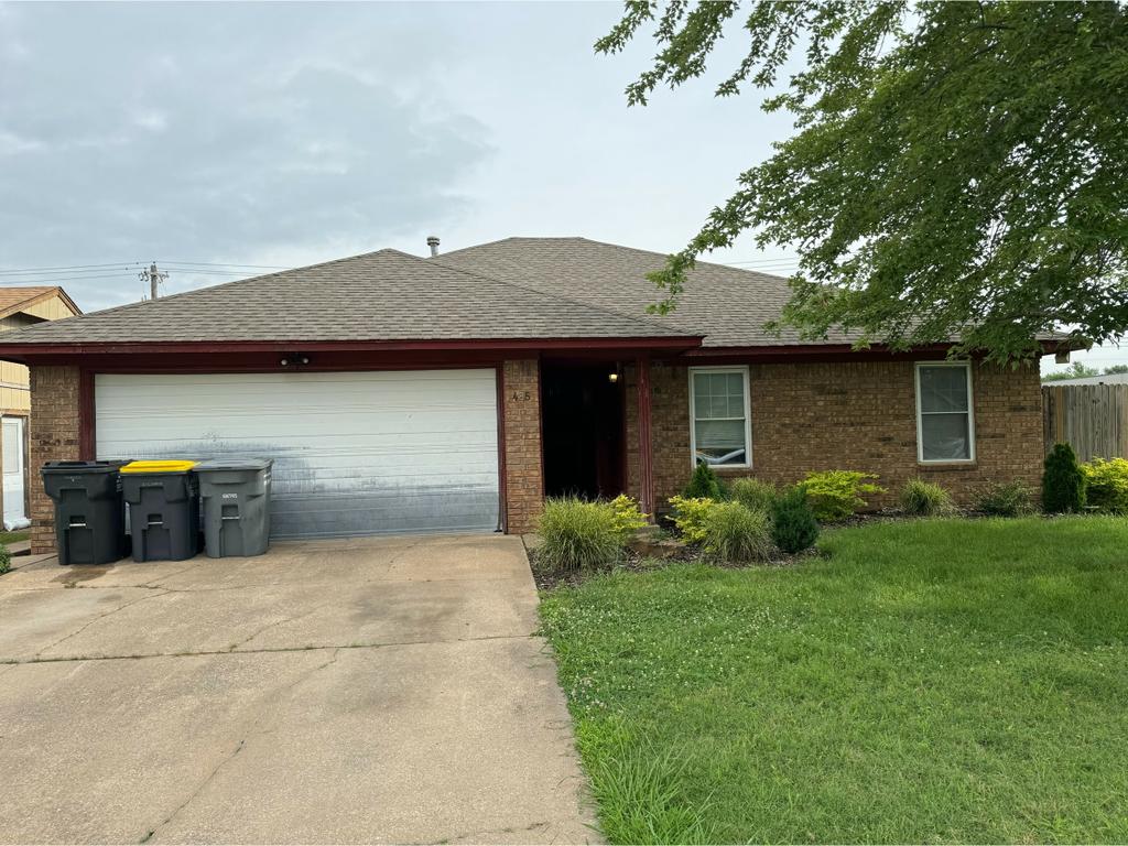 Life doesn't always give you six months to sell. A job transfer with a start date, or a divorce that needs the house settled - suddenly you need this Glenpool property off your hands, clean and quick. That's exactly what Top Dollar Home Offer does. We buy houses like this brick ranch on E 141st Pl S in Glenpool as-is and for cash: no repairs, no showings, no agent commissions, and no waiting on a buyer's loan to come through. You pick the closing date - fast if you need fast - and walk away with a fair cash offer and one less thing to carry. Hit the easy button. Call (918) 212-5442  TopDollarHomeOffer.com. by Top Dollar Home Offer