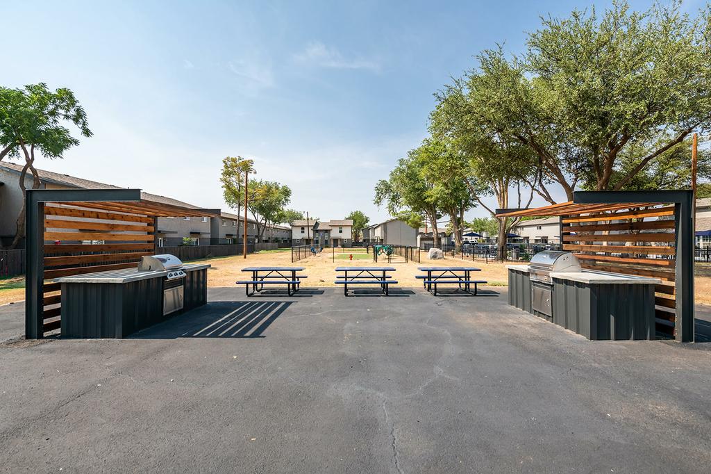 Pictures for ReNew Highland Park Apartment Homes in Midland, TX 79705