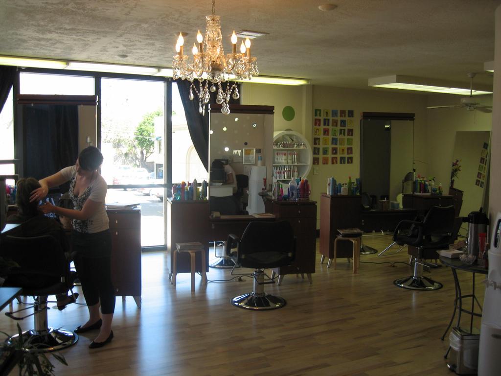 Canvas Salon & Boutique Sacramento CA 95816 9164472612
