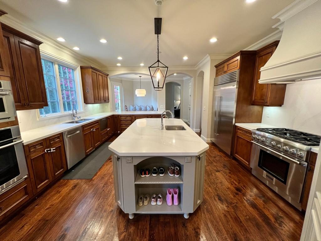  by Eagle Stone LLC - Custom Countertops