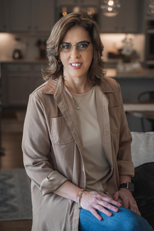 Jenny Caceres Real Estate Agent Newnan GA 30265 6784168317