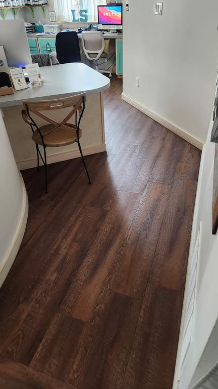  by  DMC Building care cleaning company