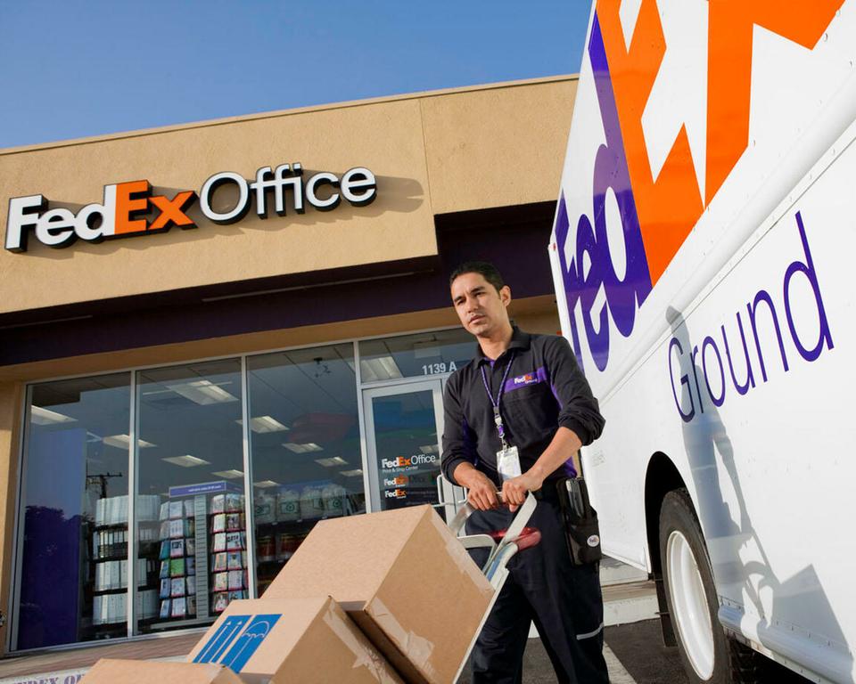  by FedEx Office Ship Center