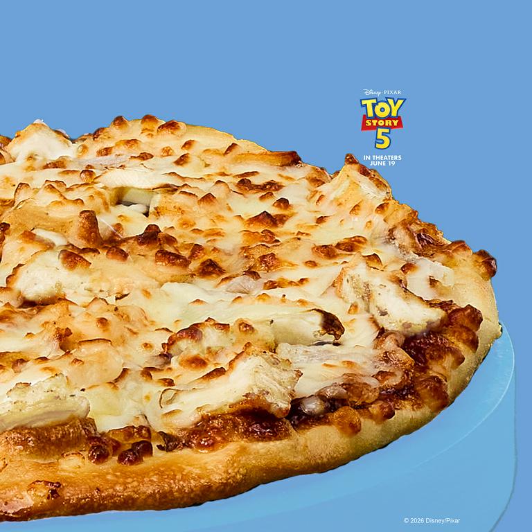 This personal pizza's got grilled chicken, onions, cheese and BBQ sauce on original crust. Served with Rootin' Tootin' Ranch  (U.S.) or Special Garlic Sauce (Canada) in a Toy Story 5 collectible box. So good it'll make you say yee-haw! by Papa Johns Pizza