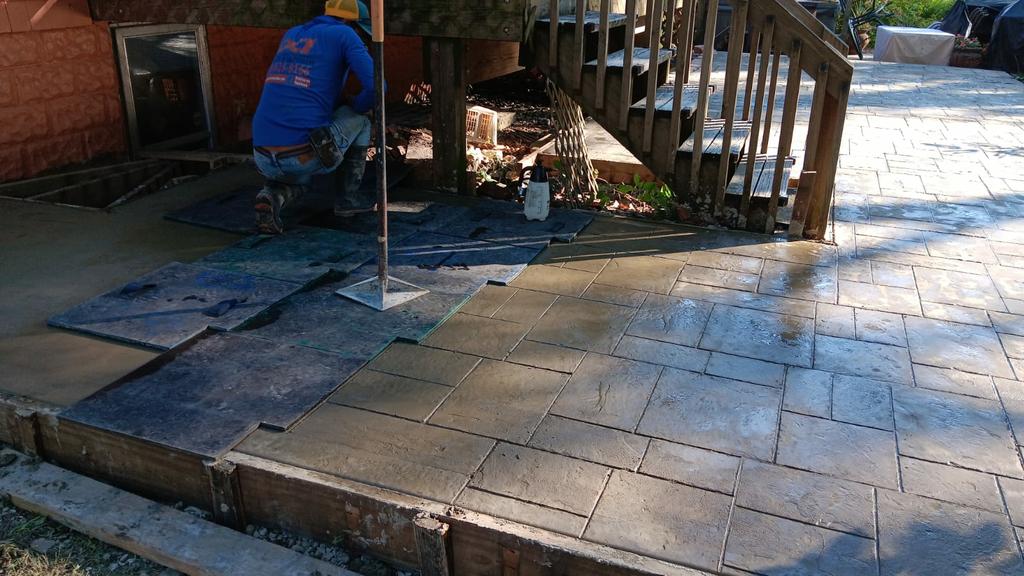  by DA Concrete And Landscape LLC