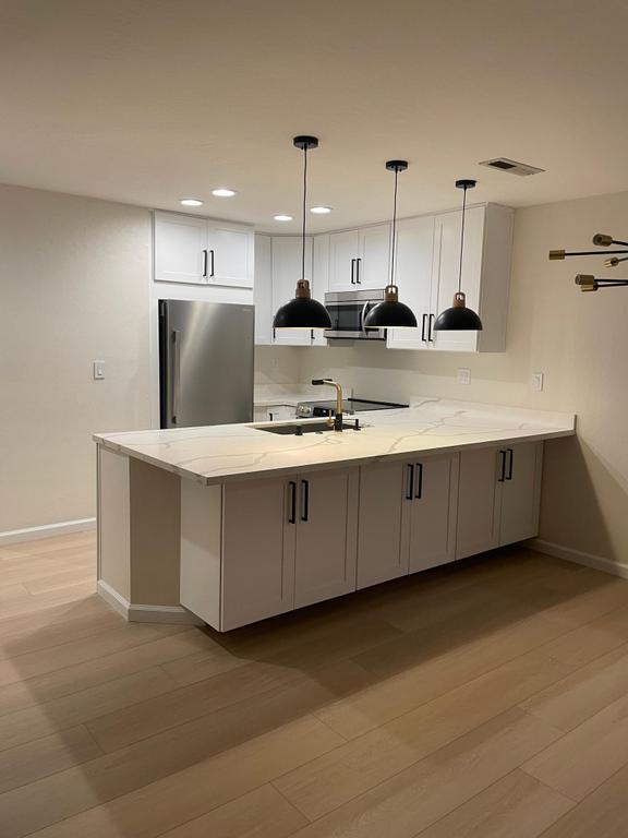  by Deluxe View Construction INC