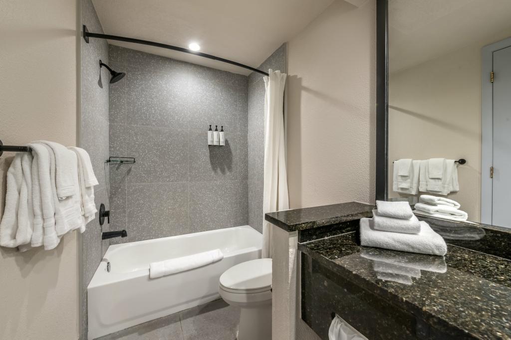  by voco Kissimmee Orlando by IHG