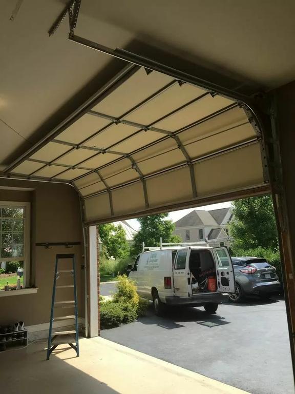  by Garage Door Ontario CA