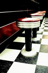 Arnet's on Broadway