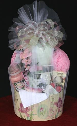 The Ultimate Pamper Basket by The Bountiful Basket (www.thebountifulbasket.com)
