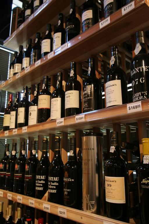 Amazing Grapes Wine Store Rancho Santa Margarita CA 92688 8882999463