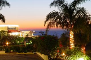 Malibu Country Inn