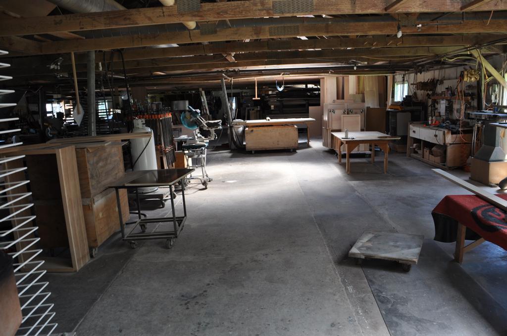 plank & sons woodworking - arthur il 61911 217-268-3790