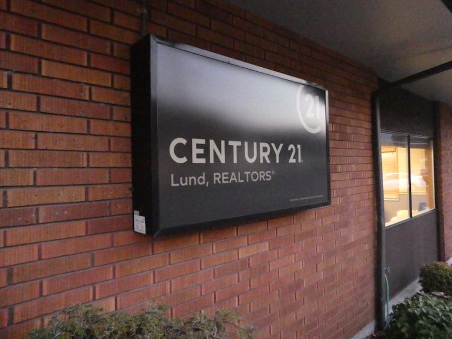  by Century 21