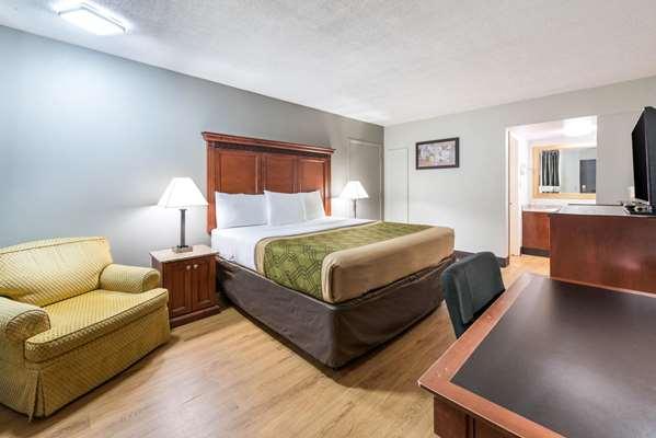  by Econo Lodge