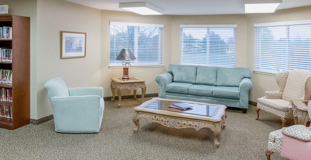 Pictures for Holiday Inn at Cass Lake in Waterford, MI 48328