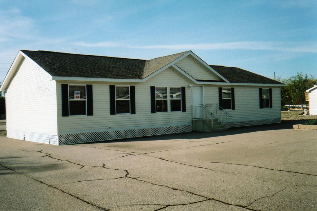 Little Valley Homes Belleville MI 48111 7346971924