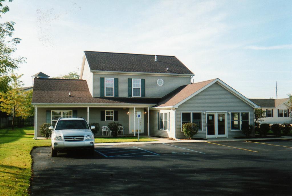 Little Valley Homes Belleville MI 48111 7346971924