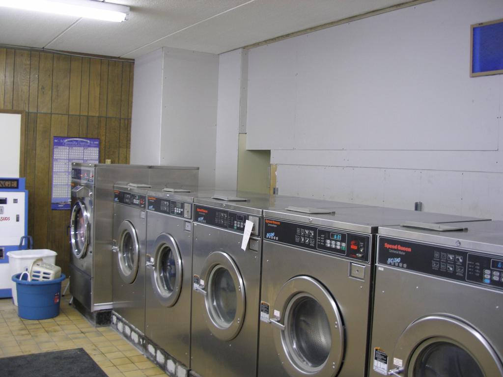 Litchfield Laundromat Litchfield MN 55355 3206937172