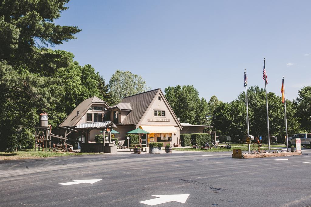 COVER_PHOTO by Springfield / Route 66 KOA Holiday